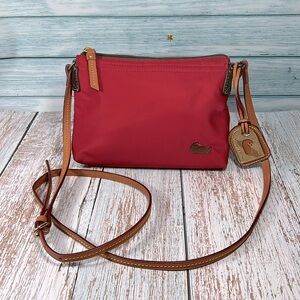 🦆 DOONEY & BOURKE RED NYLON POUCHETTE CROSSBODY VINTAGE